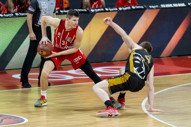 最关键的时 最关键的时