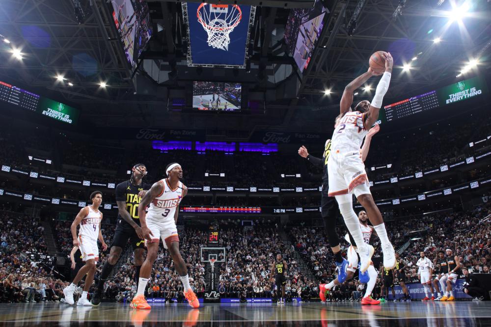 场篮板的争 场篮板的争